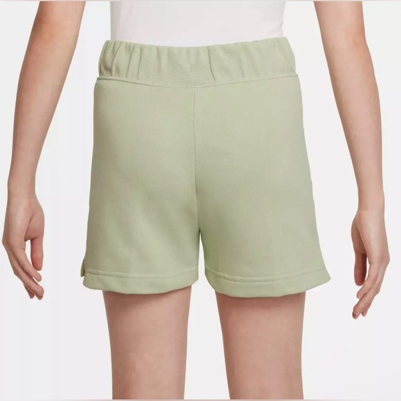 NIKE Olive Aura SPORTSWEAR CLUB FRENCH TERRY FLEECE SHORTS M standard fit girls - Picture 6 of 8